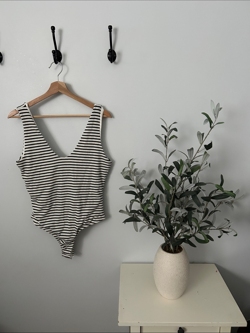 Lulus Striped Scoop-Back Bodysuit - Black & White